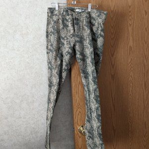 Cabi Super Skinny Jeans - size 10